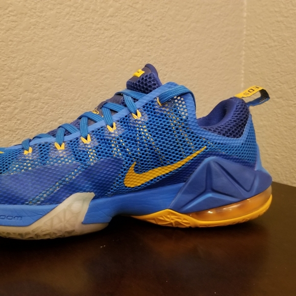 NIKE LEBRON 12 LOW MENS SIZE 10.5 main image 4